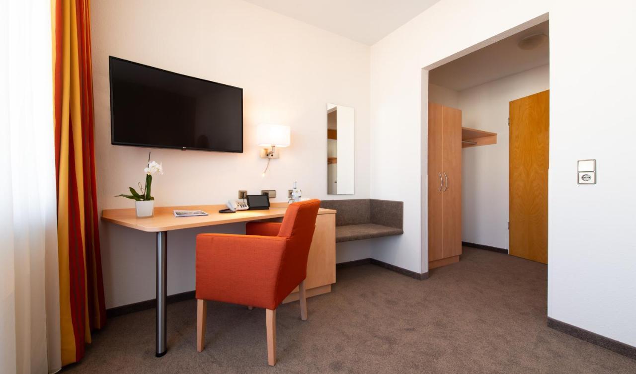 Aramis Tagungs- Und Sporthotel Gäufelden Extérieur photo