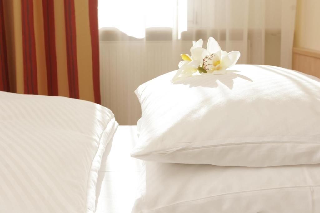 Aramis Tagungs- Und Sporthotel Gäufelden Extérieur photo