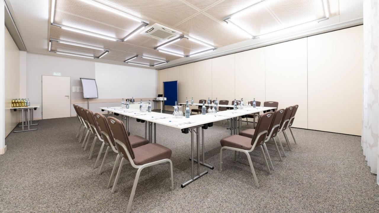 Aramis Tagungs- Und Sporthotel Gäufelden Extérieur photo