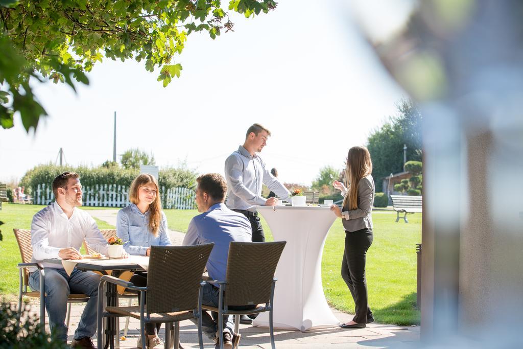 Aramis Tagungs- Und Sporthotel Gäufelden Extérieur photo